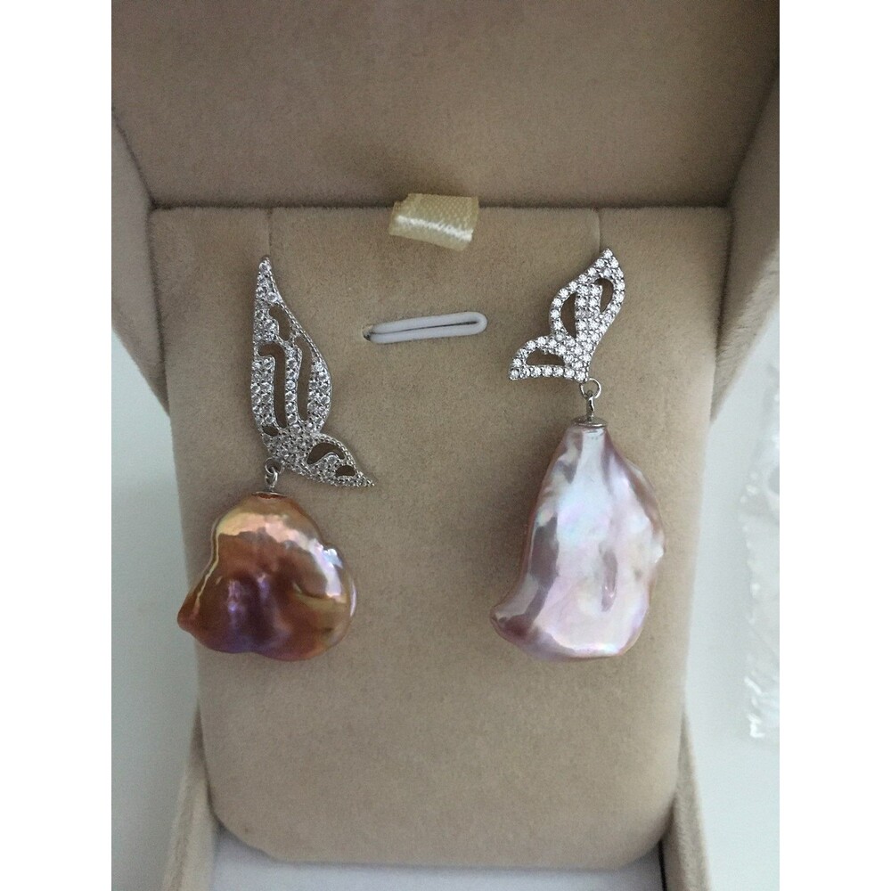 AAA quality high luster baroque earring